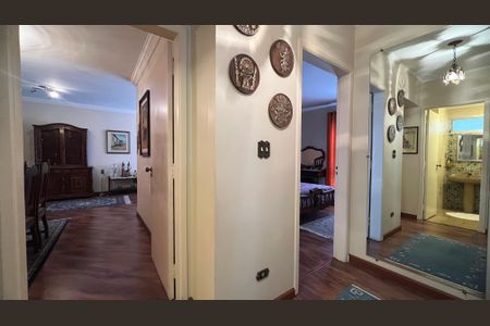 Apartamento à venda com 135m², 3 quartos e 1 vaga Apartamento à venda com 135m², 3 quartos e 1 vagaCorredor