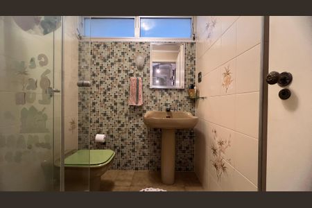 Apartamento à venda com 135m², 3 quartos e 1 vaga Apartamento à venda com 135m², 3 quartos e 1 vagaBanheiro