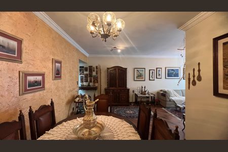 Apartamento à venda com 135m², 3 quartos e 1 vaga Apartamento à venda com 135m², 3 quartos e 1 vagaSala de Jantar