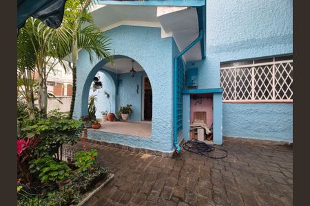 Casa à venda com 300m², 4 quartos e 3 vagasÁrea comum - Entrada