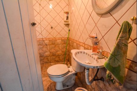 Casa à venda com 300m², 4 quartos e 3 vagasÁrea gourmet - Banheiro