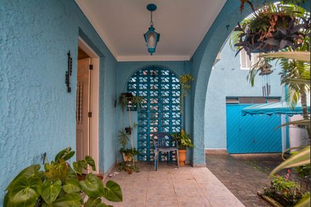 Casa à venda com 300m², 4 quartos e 3 vagasÁrea comum - Entrada