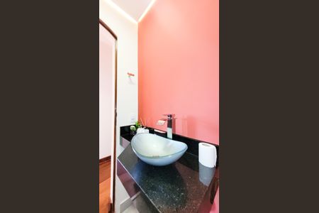 Apartamento à venda com 85m², 3 quartos e 1 vaga Apartamento à venda com 85m², 3 quartos e 1 vagaLavabo