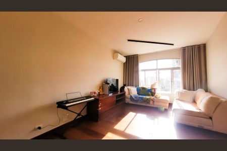 Apartamento à venda com 85m², 3 quartos e 1 vaga Apartamento à venda com 85m², 3 quartos e 1 vagaSala