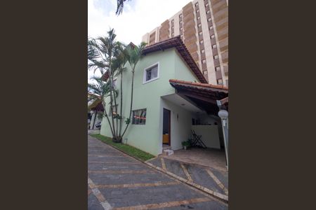 Casa de condomínio à venda com 65m², 2 quartos e 1 vagaGaragem