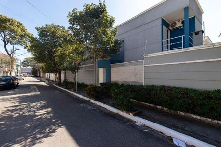 Casa à venda com 210m², 4 quartos e 3 vagas Casa à venda com 210m², 4 quartos e 3 vagasFoto 28