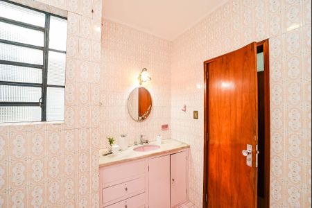 Casa à venda com 270m², 3 quartos e 6 vagasBanheiro da Suíte