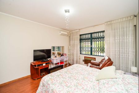 Casa à venda com 270m², 3 quartos e 6 vagasSuíte