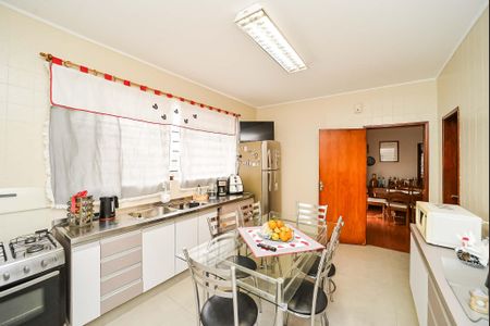 Casa à venda com 270m², 3 quartos e 6 vagasCozinha