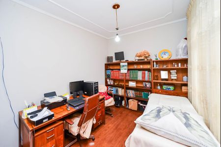 Casa à venda com 270m², 3 quartos e 6 vagasEscritório