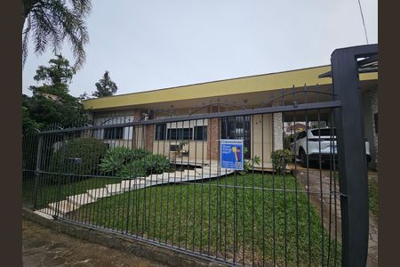 Casa à venda com 270m², 3 quartos e 6 vagasFachada