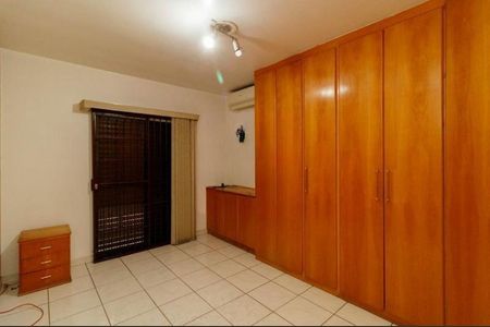 Casa à venda com 156m², 3 quartos e 4 vagas Casa à venda com 156m², 3 quartos e 4 vagasFoto 15