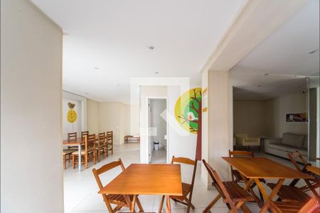 Apartamento à venda com 48m², 2 quartos e 1 vaga Apartamento à venda com 48m², 2 quartos e 1 vagaÁrea comum - Salão de festas