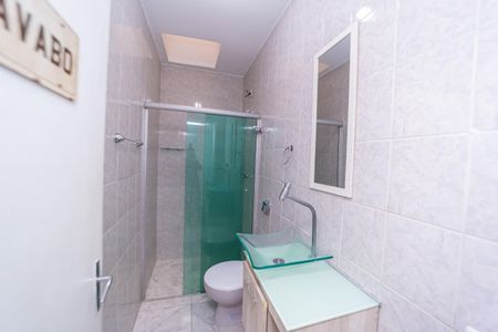 Casa à venda com 99m², 2 quartos e sem vaga Casa à venda com 99m², 2 quartos e sem vagaBanheiro