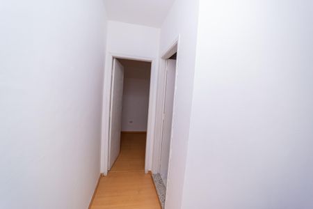 Casa à venda com 99m², 2 quartos e sem vaga Casa à venda com 99m², 2 quartos e sem vagaCorredor