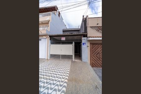 Casa à venda com 99m², 2 quartos e sem vaga Casa à venda com 99m², 2 quartos e sem vagaFachada