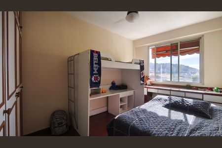 Apartamento à venda com 87m², 2 quartos e 2 vagas Apartamento à venda com 87m², 2 quartos e 2 vagasQuarto