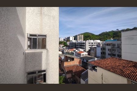 Apartamento à venda com 87m², 2 quartos e 2 vagas Apartamento à venda com 87m², 2 quartos e 2 vagasÁrea de Serviço