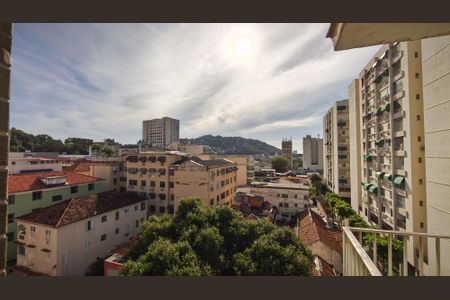 Apartamento à venda com 87m², 2 quartos e 2 vagas Apartamento à venda com 87m², 2 quartos e 2 vagasVista do Quarto