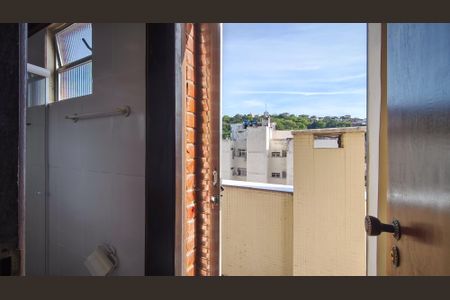 Apartamento à venda com 87m², 2 quartos e 2 vagas Apartamento à venda com 87m², 2 quartos e 2 vagasBanheiro da Suíte