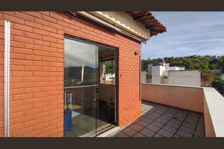 Apartamento à venda com 87m², 2 quartos e 2 vagas Apartamento à venda com 87m², 2 quartos e 2 vagasTerraço