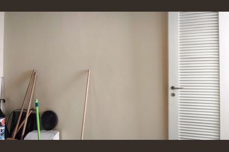 Apartamento à venda com 87m², 2 quartos e 2 vagas Apartamento à venda com 87m², 2 quartos e 2 vagasQuarto de Serviço