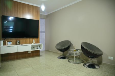 Casa à venda com 176m², 3 quartos e 3 vagasSala