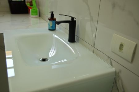 Casa à venda com 176m², 3 quartos e 3 vagasBanheiro Social