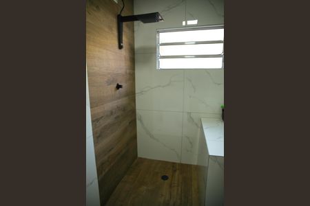 Casa à venda com 176m², 3 quartos e 3 vagasBanheiro Social