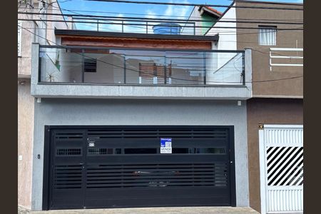 Casa à venda com 176m², 3 quartos e 3 vagasFachada