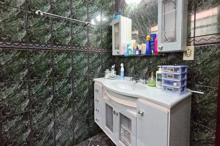 Casa à venda com 150m², 3 quartos e 4 vagasBanheiro Social