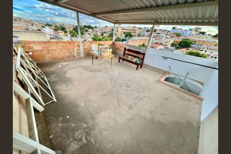 Casa à venda com 280m², 5 quartos e 2 vagasÁrea Externa - Superior