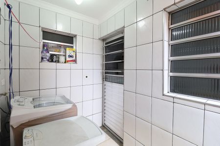 Casa à venda com 140m², 4 quartos e 2 vagas Casa à venda com 140m², 4 quartos e 2 vagasÁrea de serviço