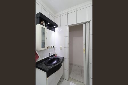 Casa à venda com 140m², 4 quartos e 2 vagas Casa à venda com 140m², 4 quartos e 2 vagasBanheiro