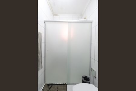 Casa à venda com 140m², 4 quartos e 2 vagas Casa à venda com 140m², 4 quartos e 2 vagasBanheiro