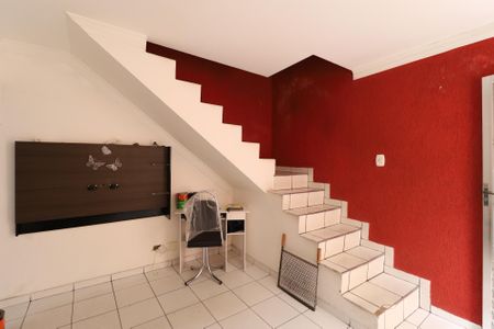 Casa à venda com 140m², 4 quartos e 2 vagas Casa à venda com 140m², 4 quartos e 2 vagasSala casa 2