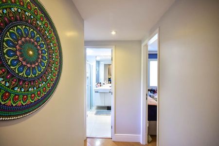 Apartamento à venda com 74m², 2 quartos e 2 vagas Apartamento à venda com 74m², 2 quartos e 2 vagasCorredor