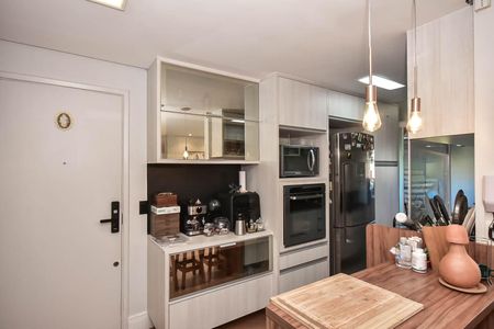 Apartamento à venda com 74m², 2 quartos e 2 vagas Apartamento à venda com 74m², 2 quartos e 2 vagasCozinha