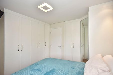 Apartamento à venda com 74m², 2 quartos e 2 vagas Apartamento à venda com 74m², 2 quartos e 2 vagasSuíte