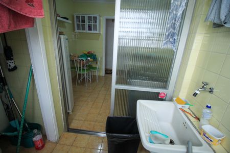 Apartamento à venda com 73m², 2 quartos e 1 vagaÁrea de Serviço