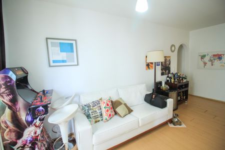 Apartamento à venda com 73m², 2 quartos e 1 vagaSala