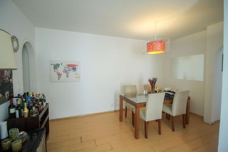 Apartamento à venda com 73m², 2 quartos e 1 vagaSala de Jantar