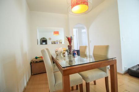 Apartamento à venda com 73m², 2 quartos e 1 vagaSala de Jantar