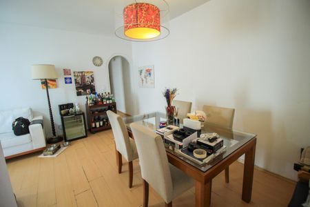 Apartamento à venda com 73m², 2 quartos e 1 vagaSala de Jantar