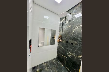 Casa à venda com 100m², 2 quartos e 1 vaga Casa à venda com 100m², 2 quartos e 1 vagaBanheiro