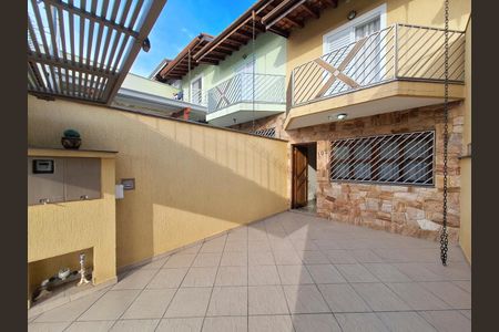 Casa à venda com 100m², 2 quartos e 1 vaga Casa à venda com 100m², 2 quartos e 1 vagaGaragem