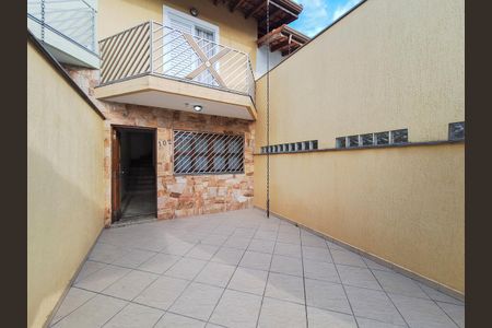 Casa à venda com 100m², 2 quartos e 1 vaga Casa à venda com 100m², 2 quartos e 1 vagaGaragem