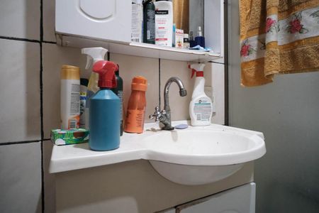 Casa à venda com 150m², 4 quartos e 2 vagasBanheiro