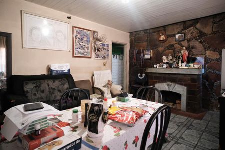 Casa à venda com 150m², 4 quartos e 2 vagasSala