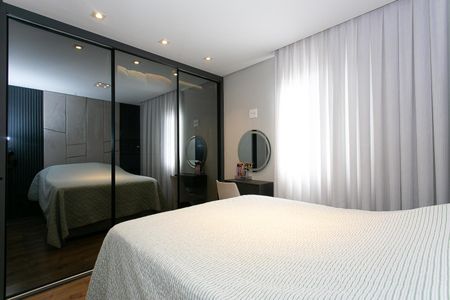 Apartamento para alugar com 82m², 3 quartos e 2 vagas Apartamento para alugar com 82m², 3 quartos e 2 vagasSuíte